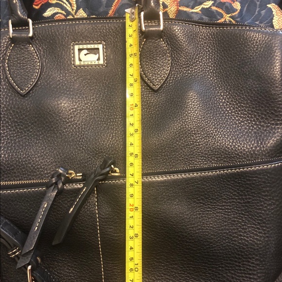 Dooney & Bourke large black leather satchel bag - Picture 4 of 7
